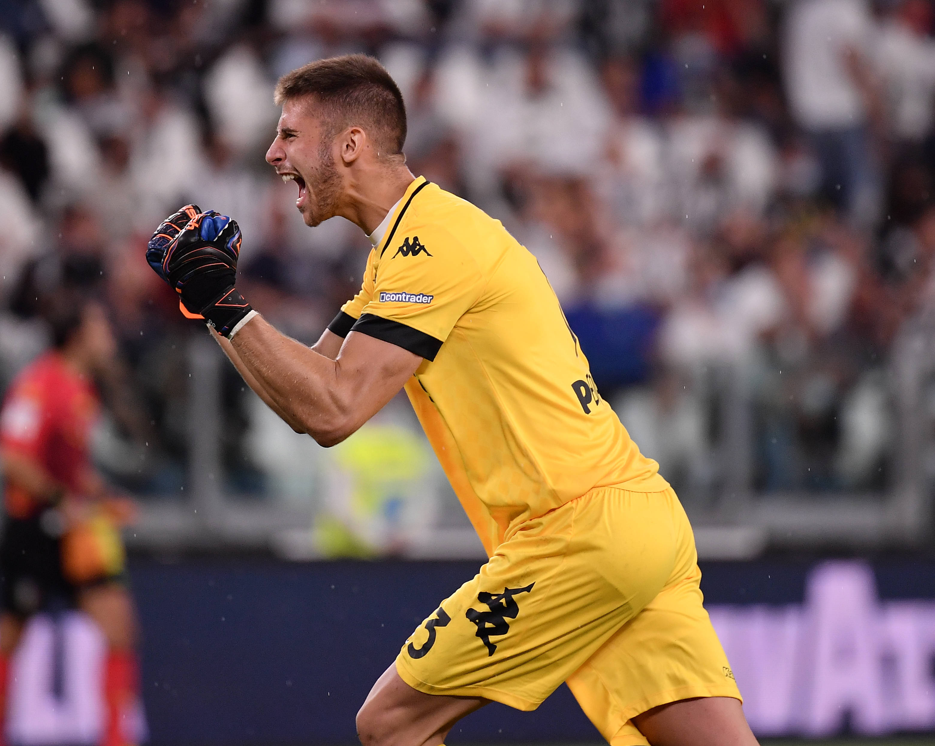 德里摘得桂 德里摘得桂